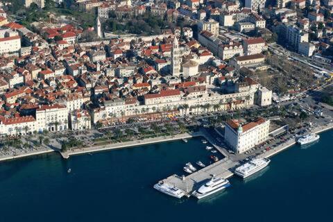 Studio At Bacvice Beach Split Exteriör bild